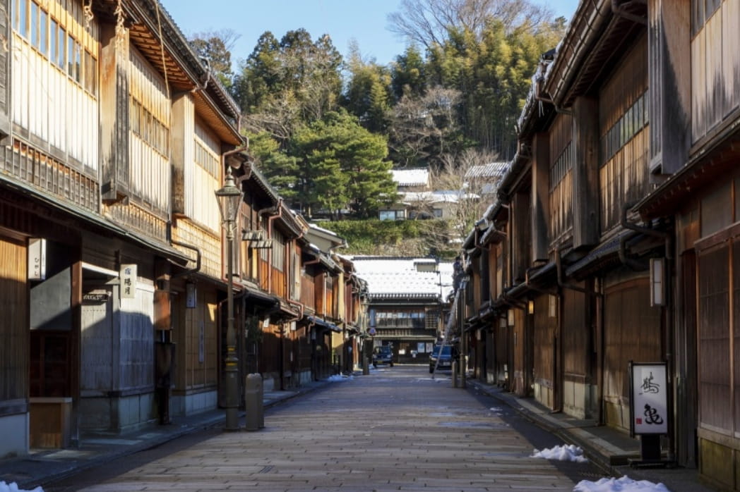 伝統的な町並みが残る観光地・ひがし茶屋街