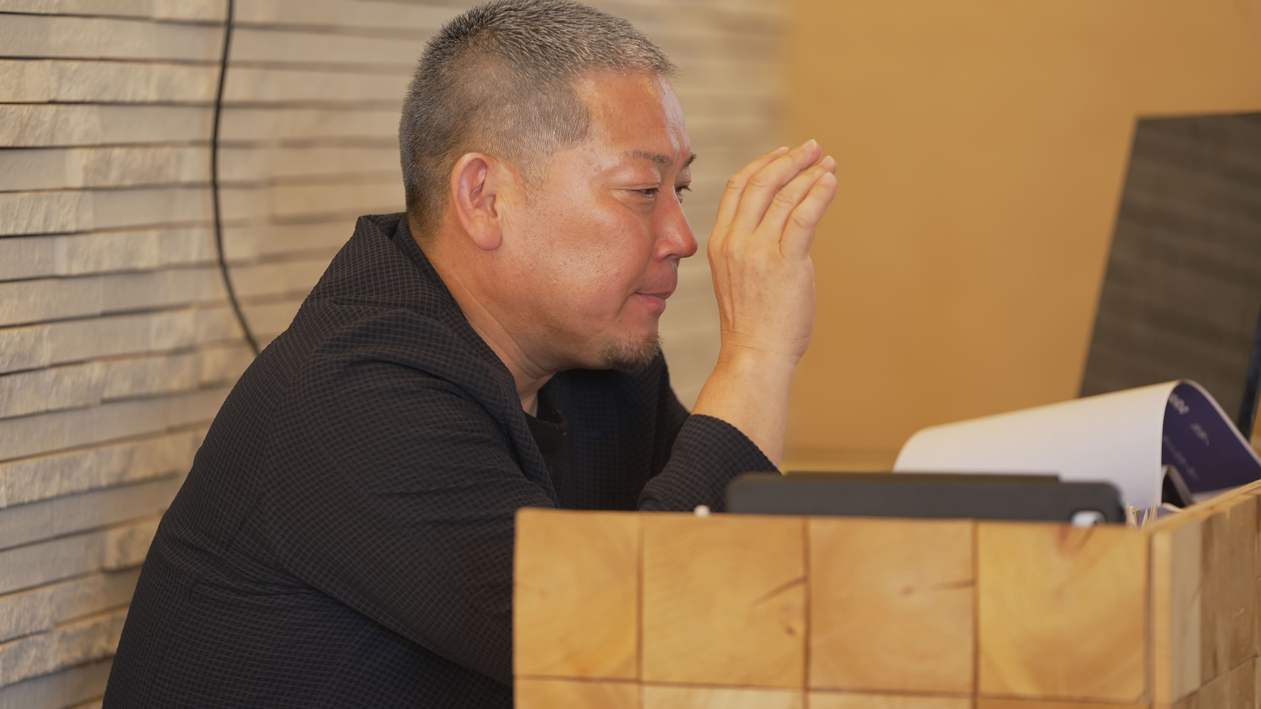 伝統工芸の赤い和傘